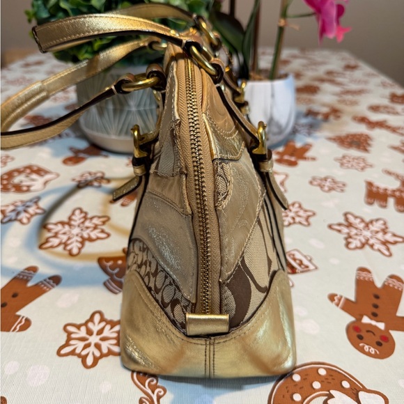 Coach HTF Mosaic Gallery Patchwork Dome Satchel - Picture 4 of 16